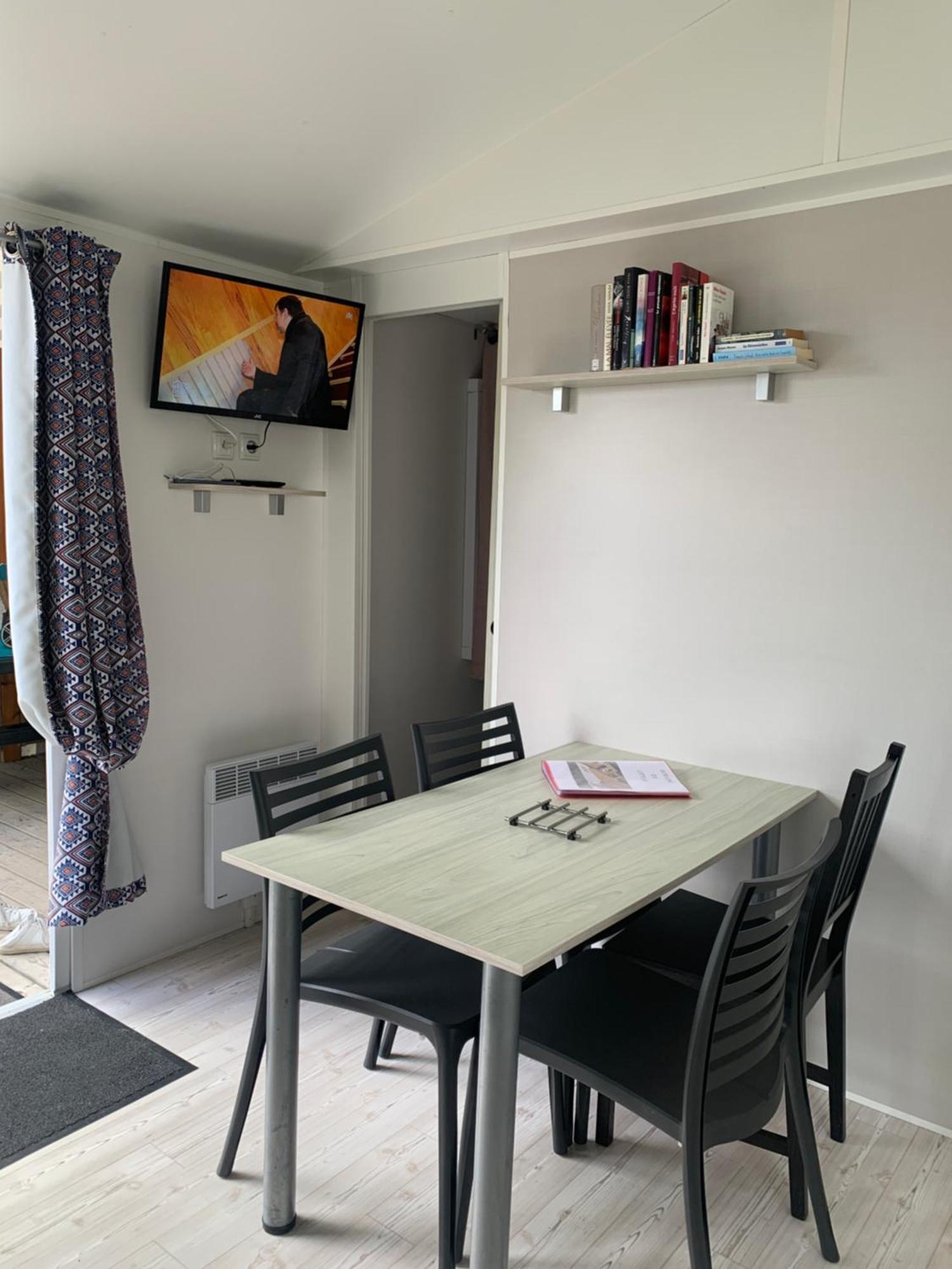 Mobil Home 10 M Et Mme Colas Litteau 외부 사진